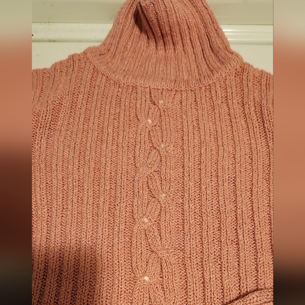 Pink sweater 💗